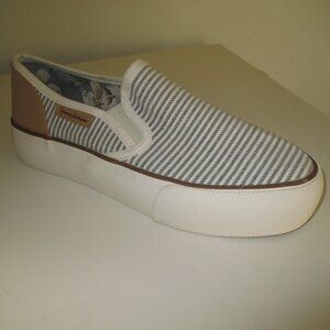 Tommy Bahama Womens Gray Pinstripe Canvas Slip-on Sneaker - Size 8.5M